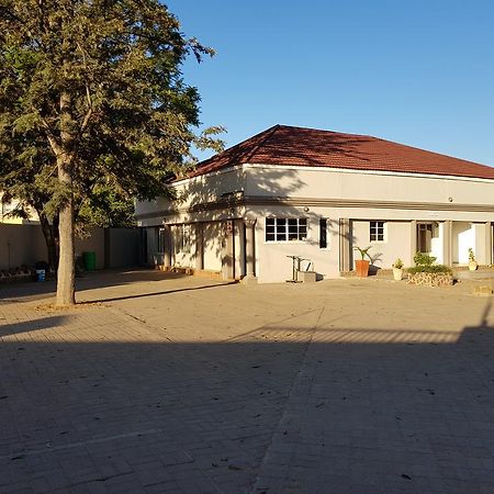 Batho Pele Lodge Gaborone Eksteriør bilde