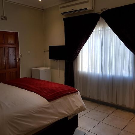 Batho Pele Lodge Gaborone Eksteriør bilde