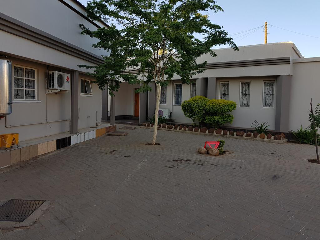 Batho Pele Lodge Gaborone Eksteriør bilde